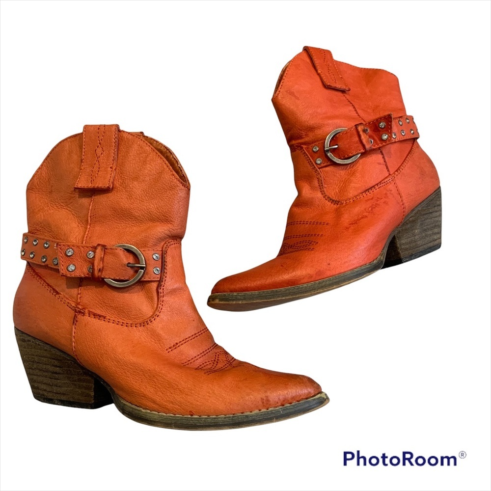Very Volatile Orange Leather Boots, Sz 5.5